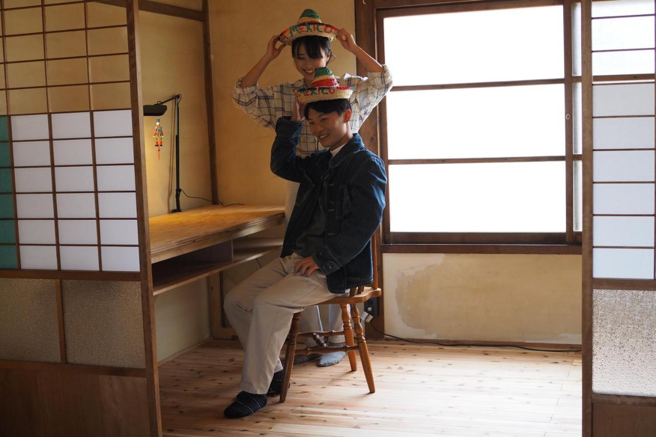 岡邸 Appartement Tonosho  Buitenkant foto