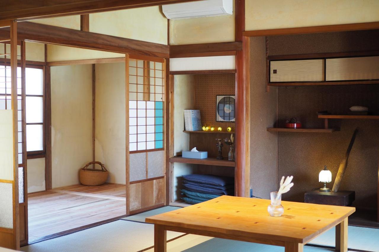 岡邸 Appartement Tonosho  Buitenkant foto